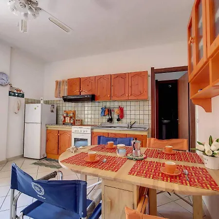 Aura House Apartmán