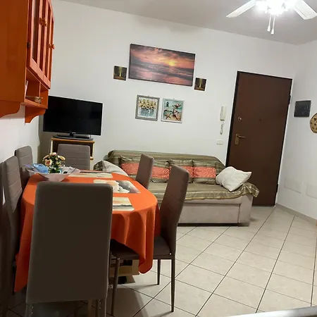 Aura House 아파트